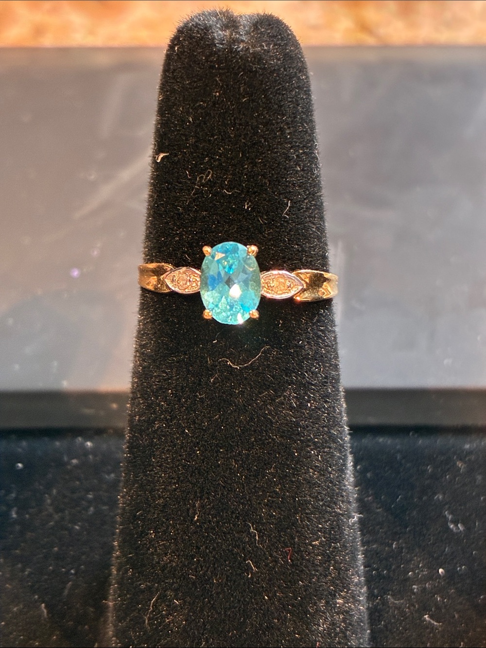 Beautiful 10 K Blue Topaz Ring.  Size 7.25
1.05 Grams
